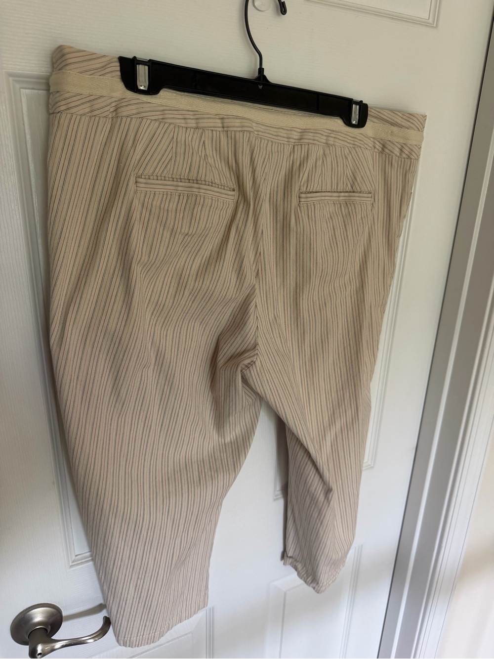Venezia Beige Ribbed Drawstring Capris - Picture 3 of 5
